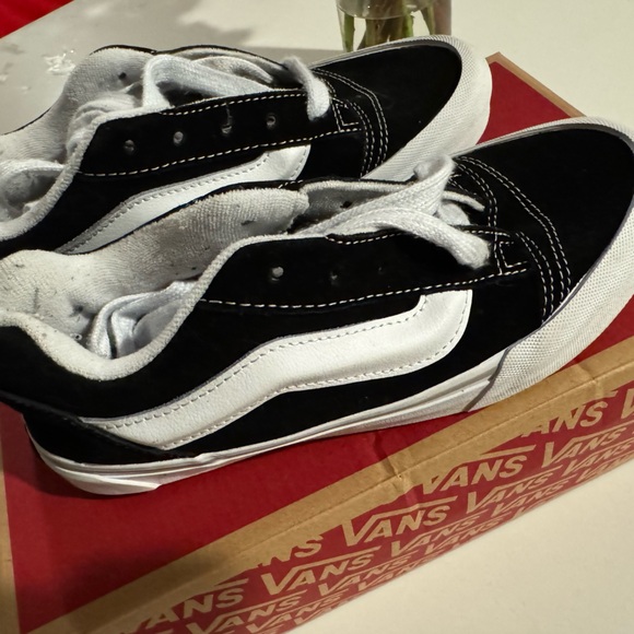 Knu Skool Kids Vans Size: 5 - Picture 2 of 6